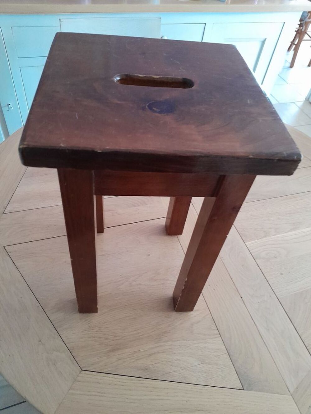 TABOURET EN BOIS Meubles