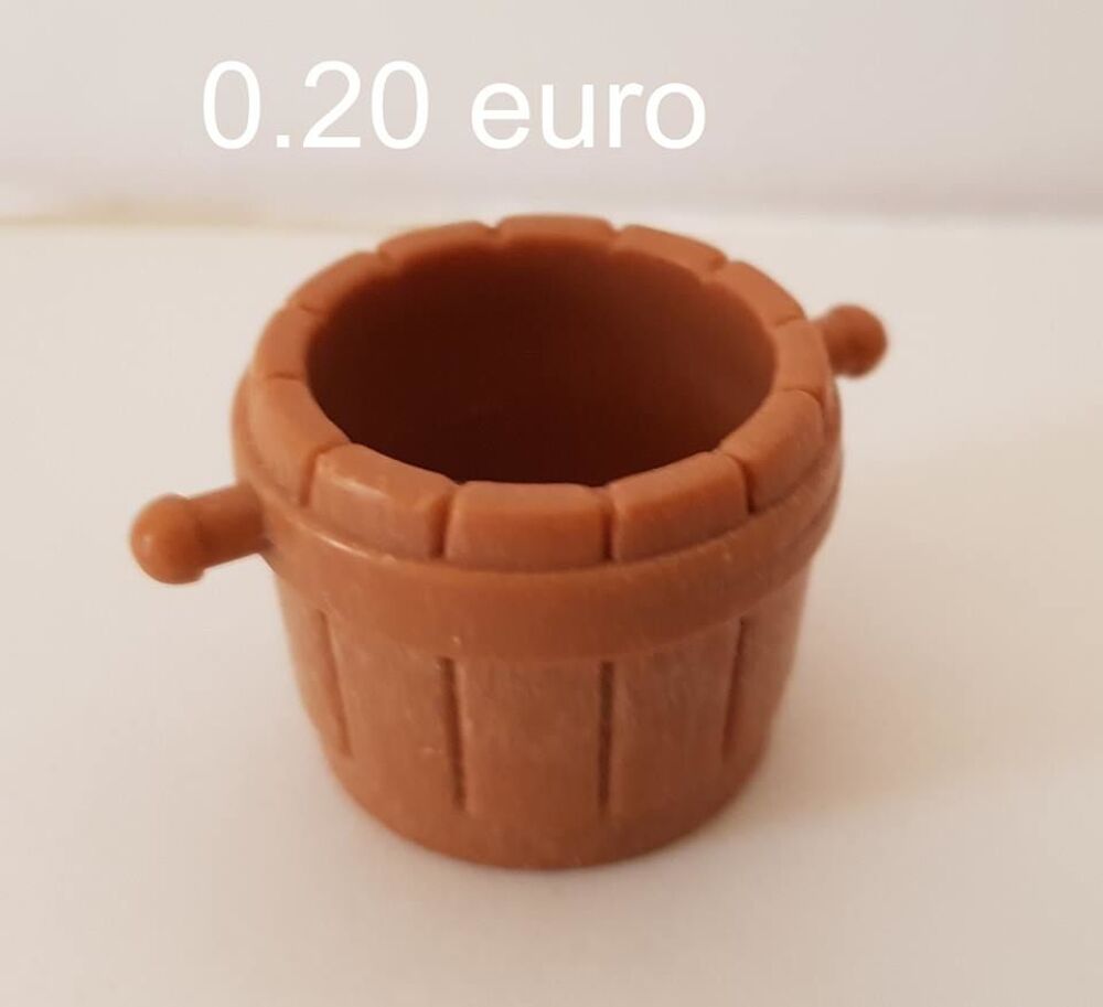 Playmobil seau 0.20 euro
Jeux / jouets