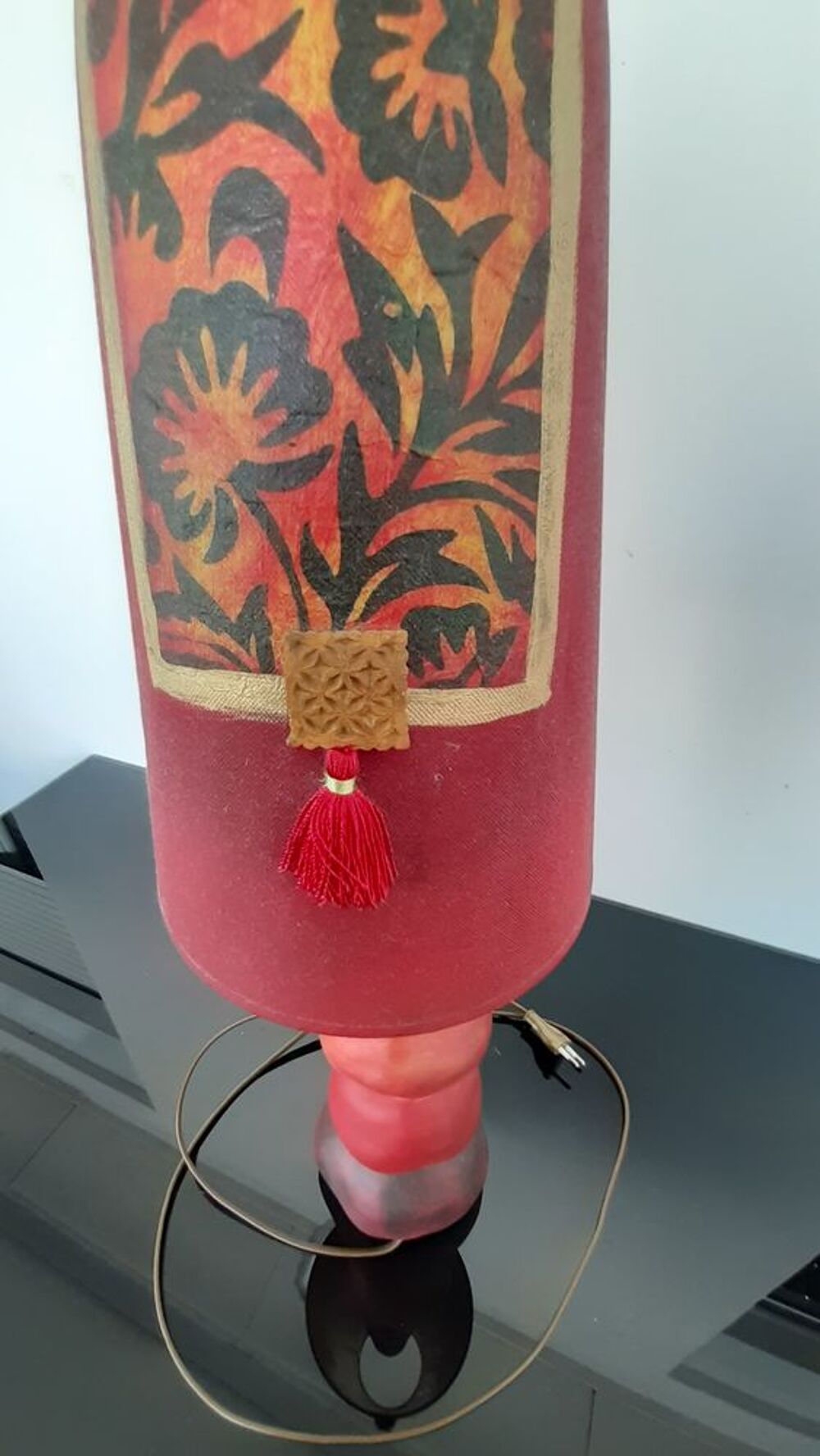 Lampe de couleur rouge (remise en mains propres) Dcoration