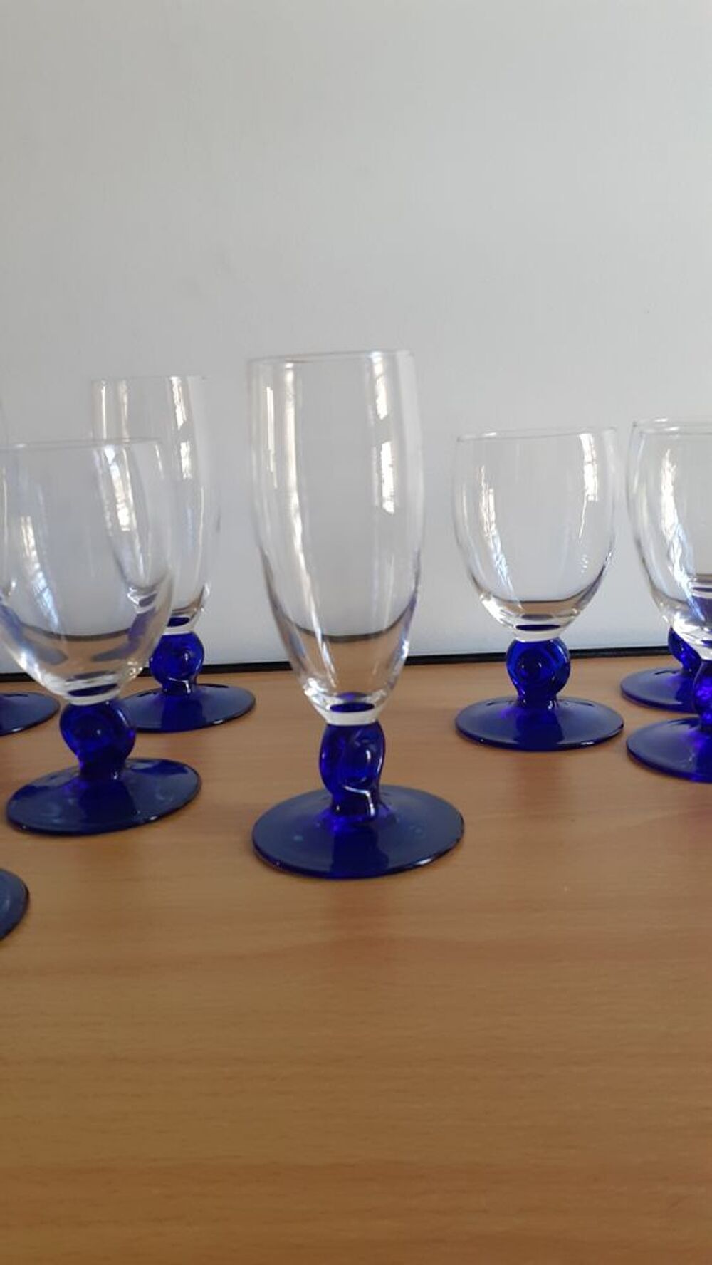 Lot de 18 verres &agrave; pied Luminarc Décoration