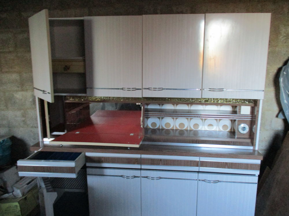 BUFFET DE CUSINE 2 CORPS Meubles