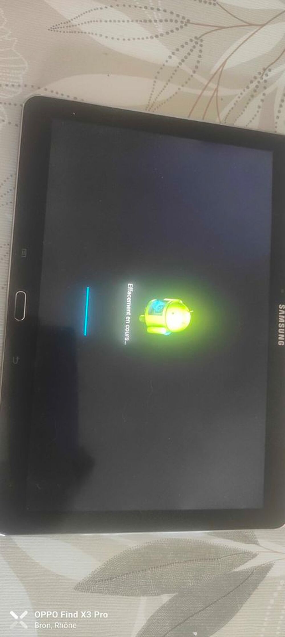 Tablette Samsung Galaxy one note 10.1 T�l�phones et tablettes