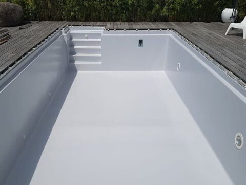 coque polyester piscine en 2 composent pot 14L R 140 carre 350 Aubagne (13)