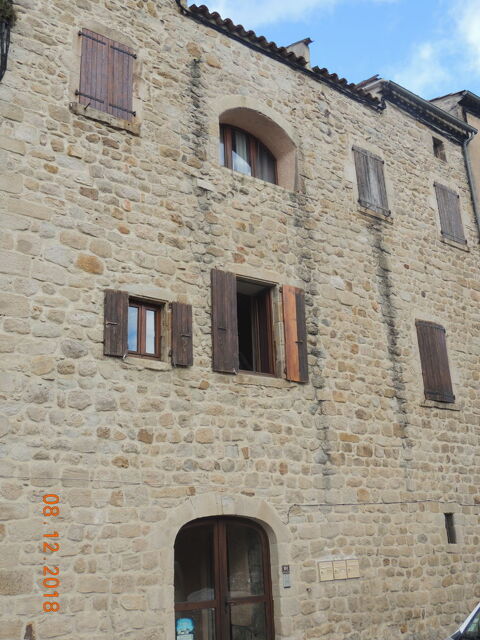  Appartement � louer 2 pi�ces 36 m� Joyeuse