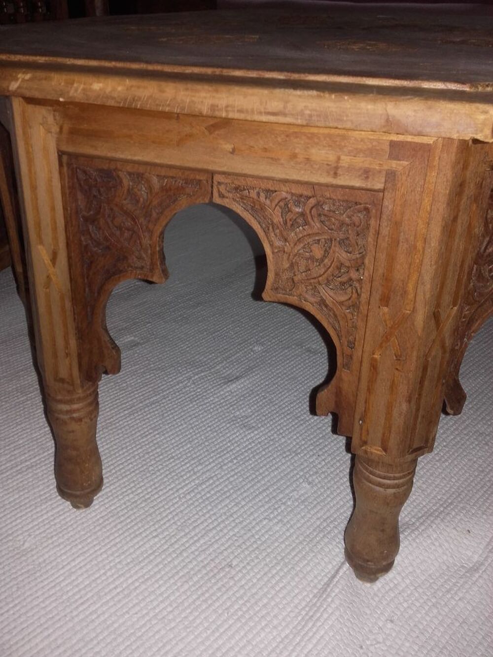 1 table th&eacute; &amp; 2 fauteuils style mauresque Meubles