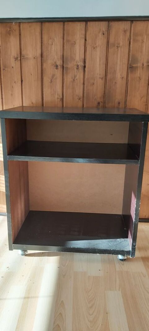Petit Meuble de Bureau noir sur Roulettes.( GRATUIT ) 0 Penne-d'Agenais (47)