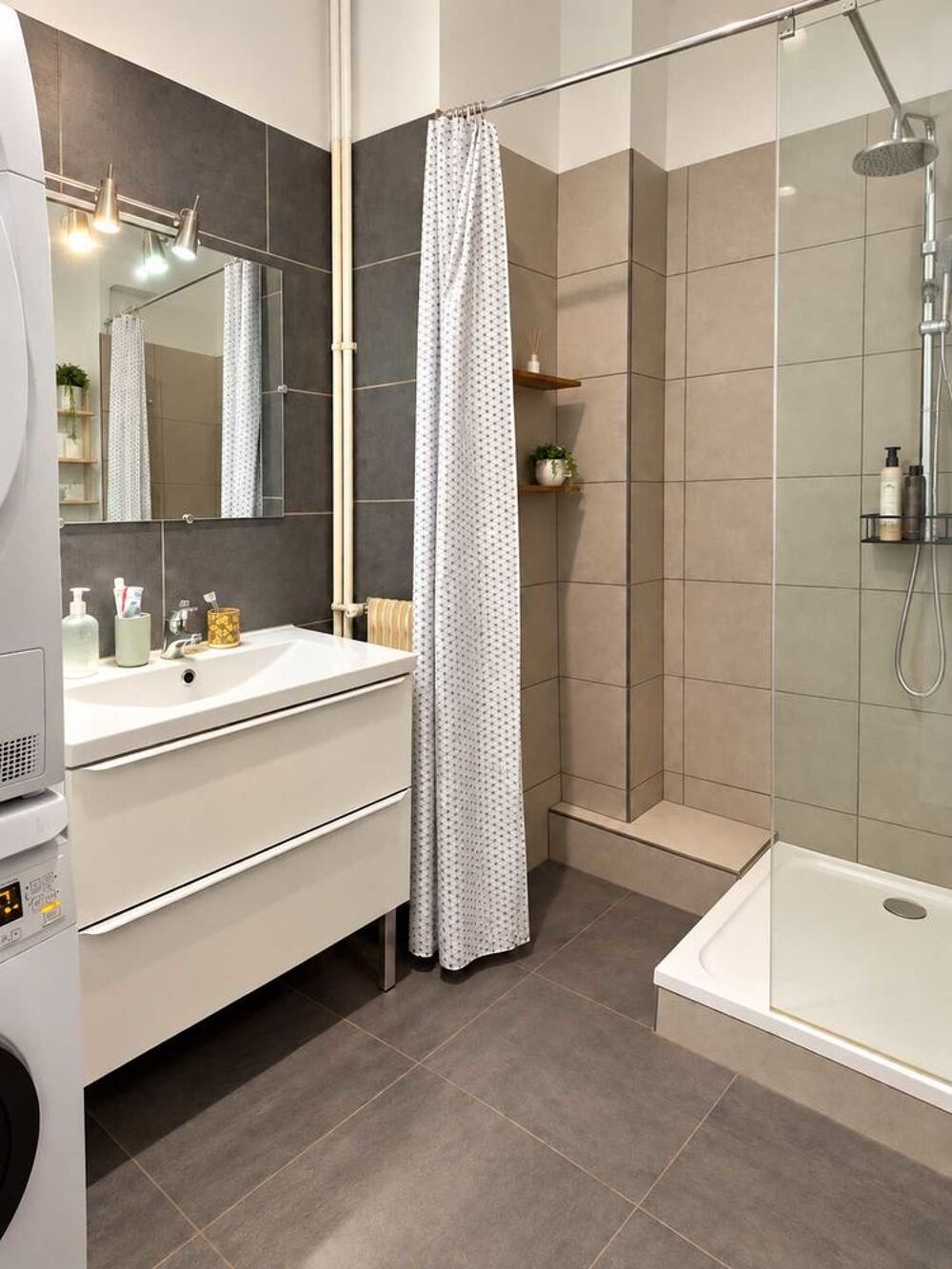 Vente Appartement L'INTEMPOREL: grand t2 avec loggia au coeur du carré d'or Marseille 8