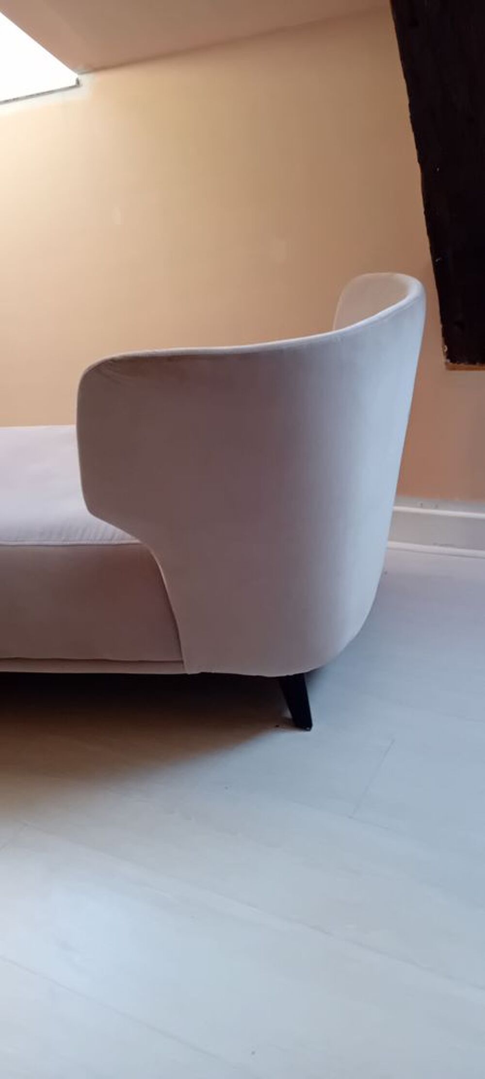 lit repos velours 
Meubles
