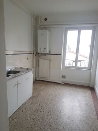  Appartement à louer 3 pièces 68 m²