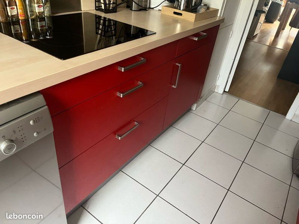 CUISINE ENTIERE + ELECTROMENAGER Meubles