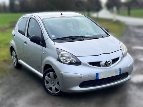 Toyota aygo - 1,0 i 68 Ch CT OK