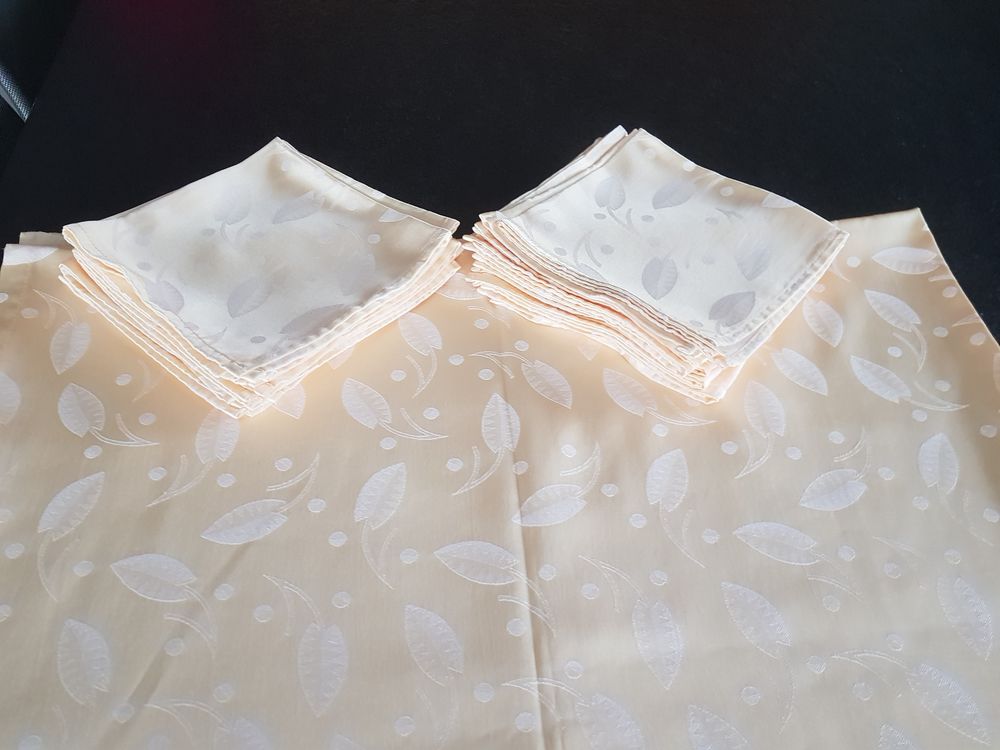 NO&Euml;L Nappe &amp; Serviettes de Table D�coration