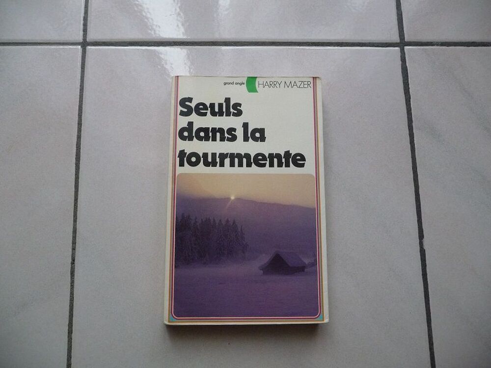 5 livres d'aventures et d'&eacute;nigmes - Hachette &amp; Grand Angle Livres et BD