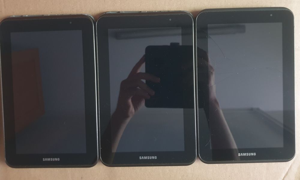 Lot tablettes pour pi&egrave;ces 10 Téléphones et tablettes