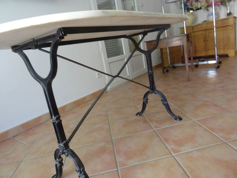 table dessus marbre Décoration