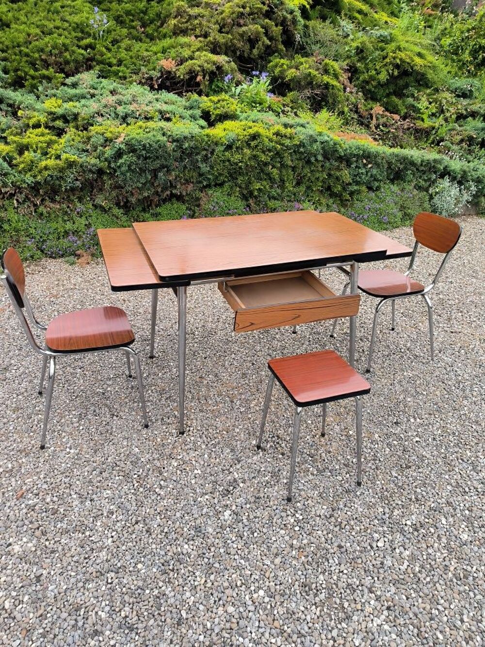 Table de cuisine ancienne (Formica) Meubles