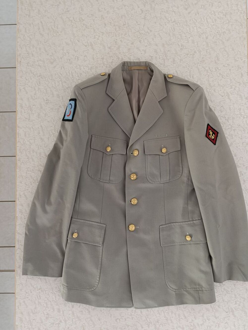 Uniforme Militaire ( Arm&eacute;e Francaise ) &eacute;tat neuf,tr&eacute;s propre Vêtements