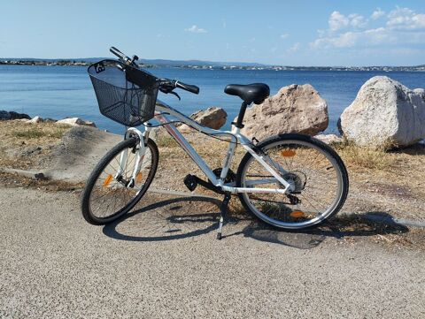 Vélo femme tous chemins avec béquille 120 Sète (34)