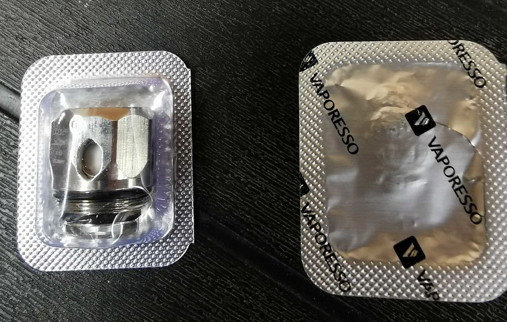 Vapote Aegis Solo 100w avec accessoires Photos/Video/TV