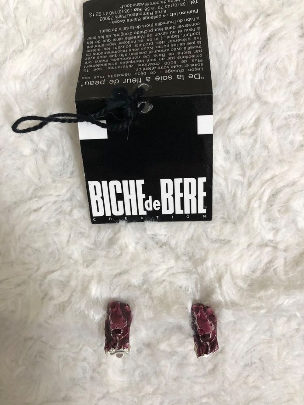 boucles d?oreilles clips &agrave; ""&agrave; " biche de bere " cassis NEUVES Bijoux et montres