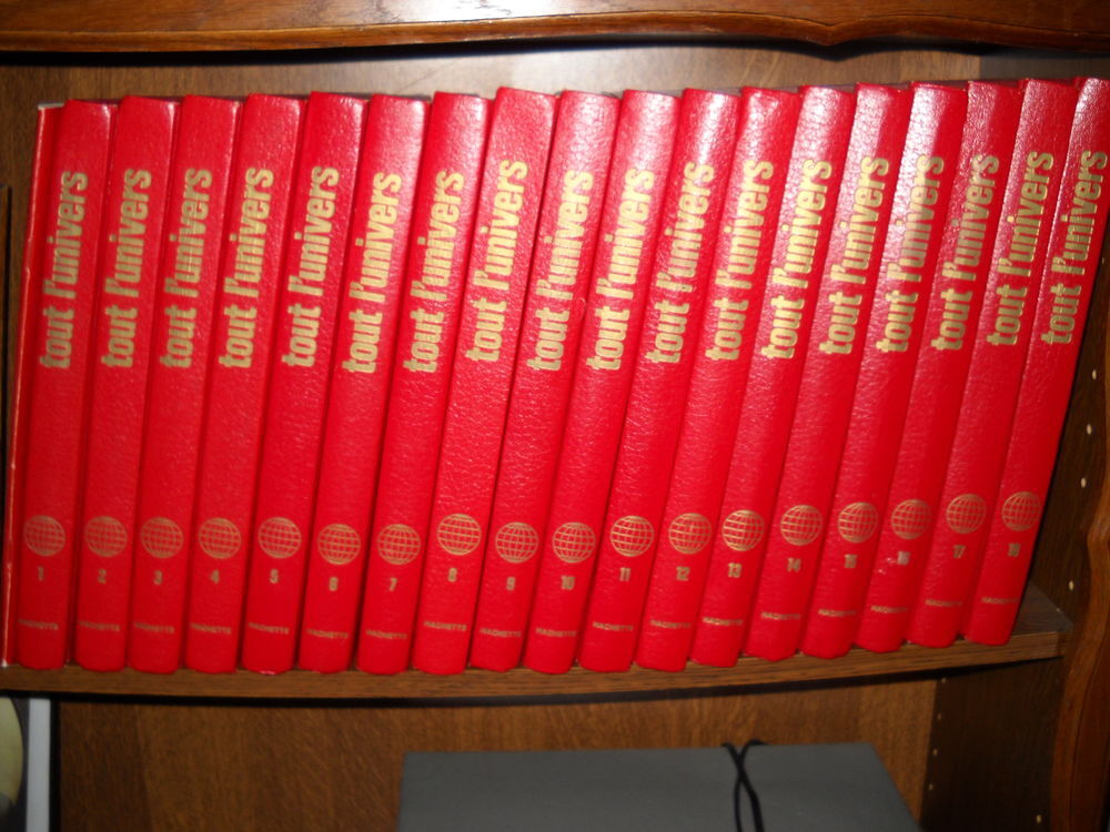 collection de 18 volumes hachette ann&eacute;e 1975 