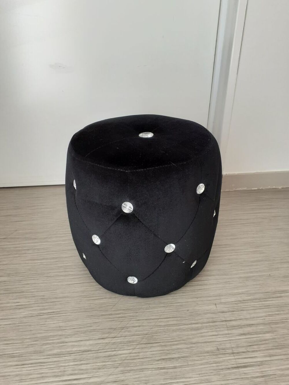 Pouf velours et brillant Décoration