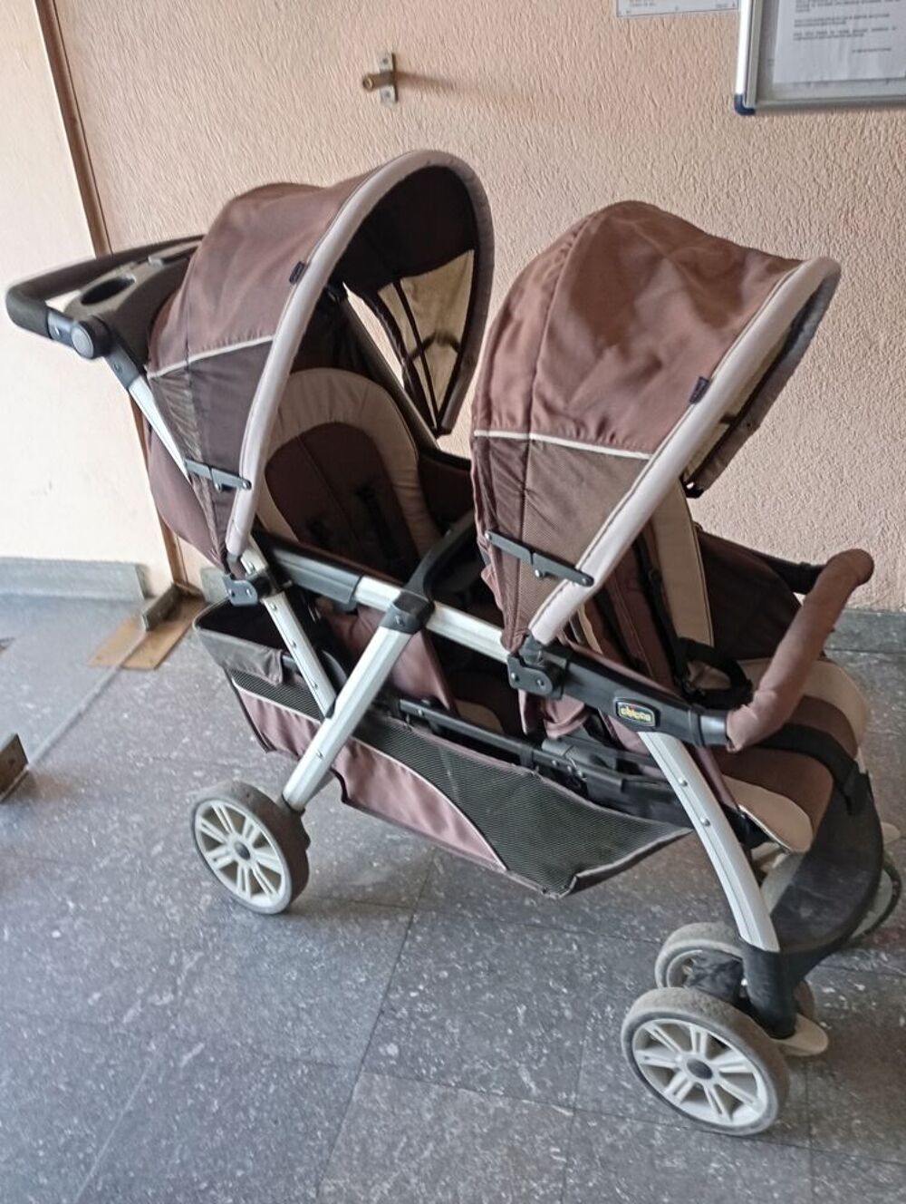 poussette double Puériculture
