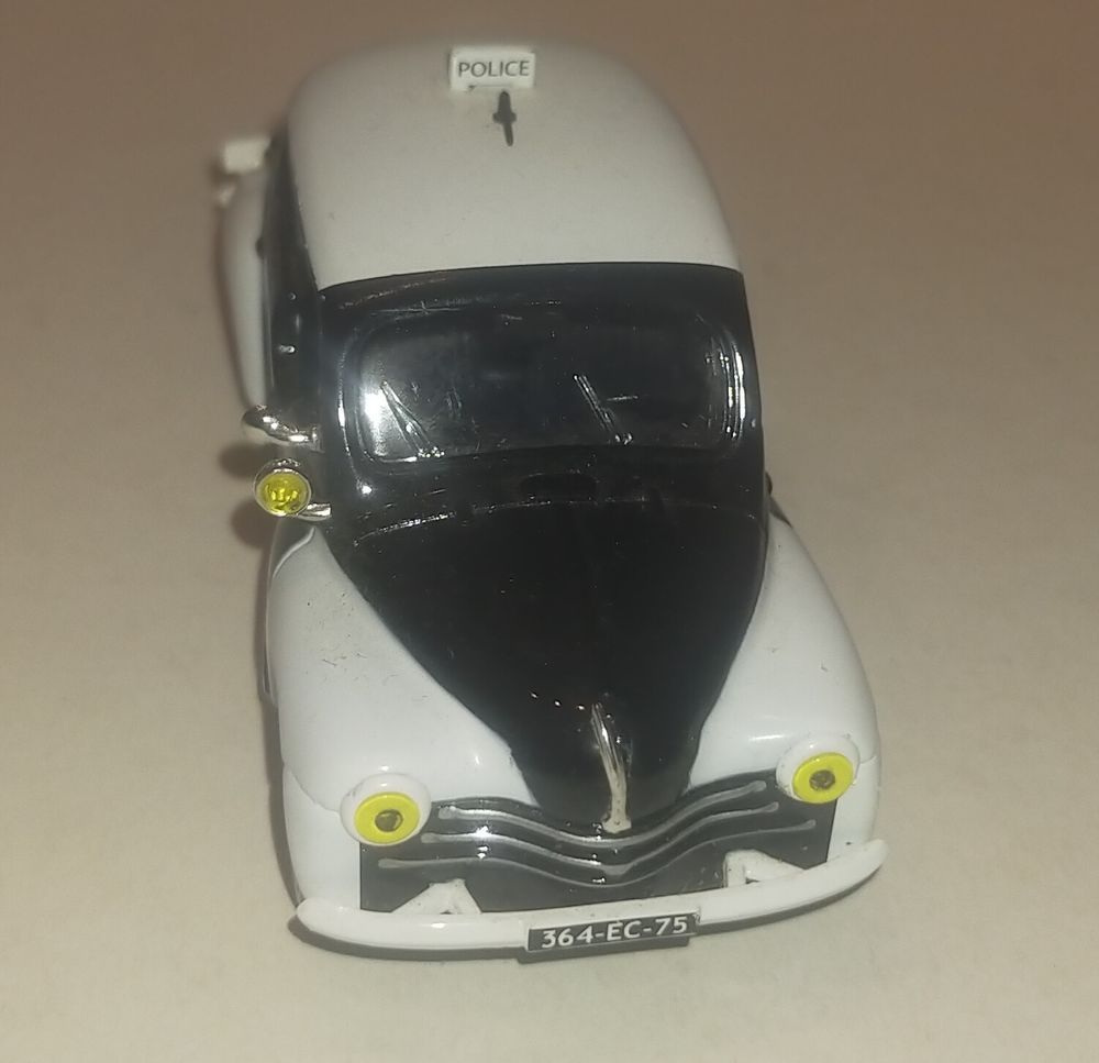 miniature Renault 4cv Pie NOREV au 1/43e
Jeux / jouets