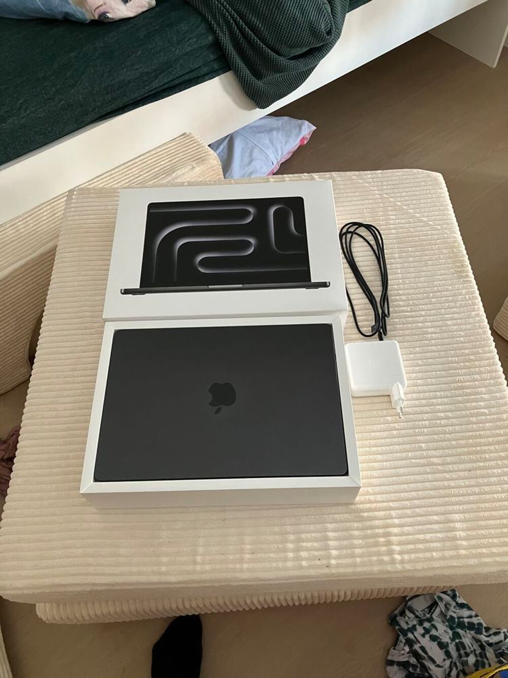 MacBook Pro (2024) 14' M4 Max 64 Go RAM SSD 2To Matériel informatique