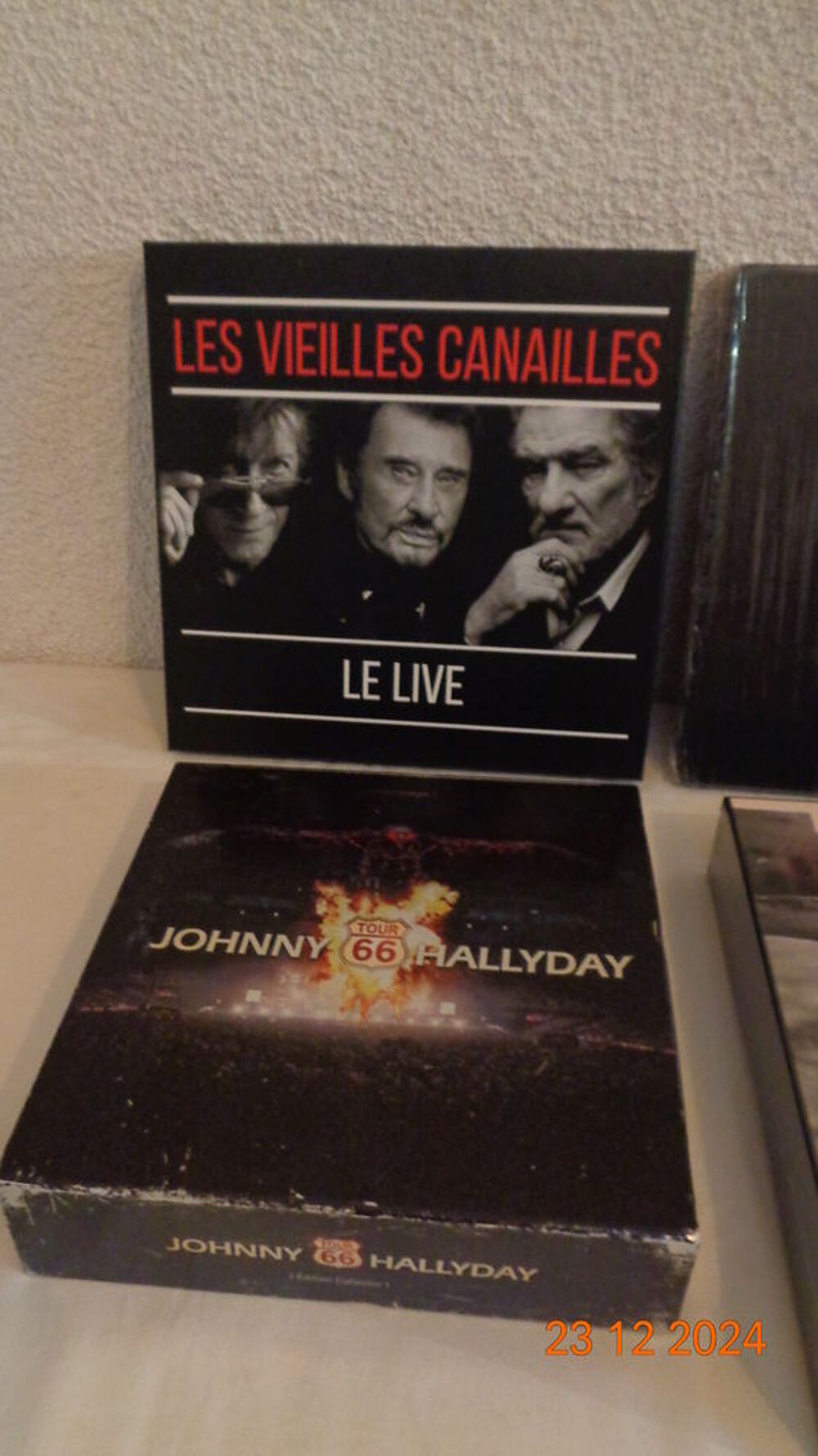 JOHNNY HALLYDAY LOT COFFRETS CD et vinyles