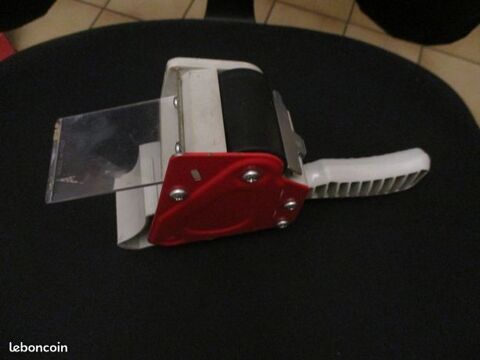 Gros dvidoir de scotch pour tout 0 Mrignies (59)