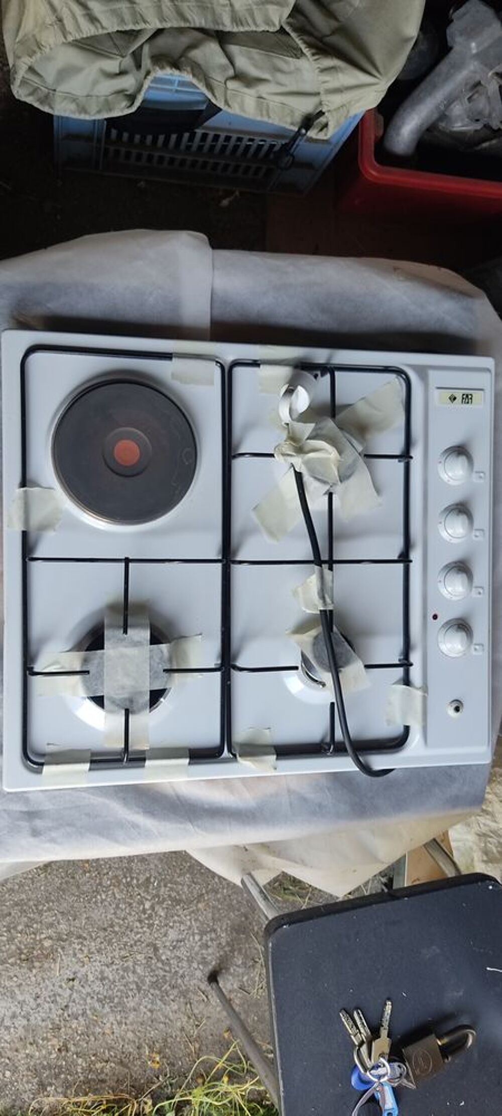 PLAQUETTE DE CUISSON MIXTE ENCASTRABLE Electrom�nager