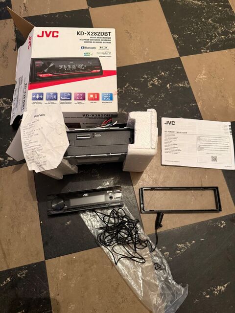 Pi&egrave;ces et &eacute;quipements Voiture Pi&egrave;ces et &eacute;quipements Voiture  occasion Le Creusot 71200