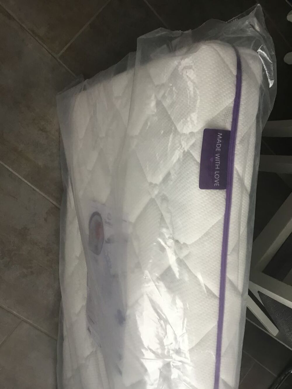 MATELAS HAUTE RESILIENCE AVEC PAD 3D 60X120CM Pu�riculture