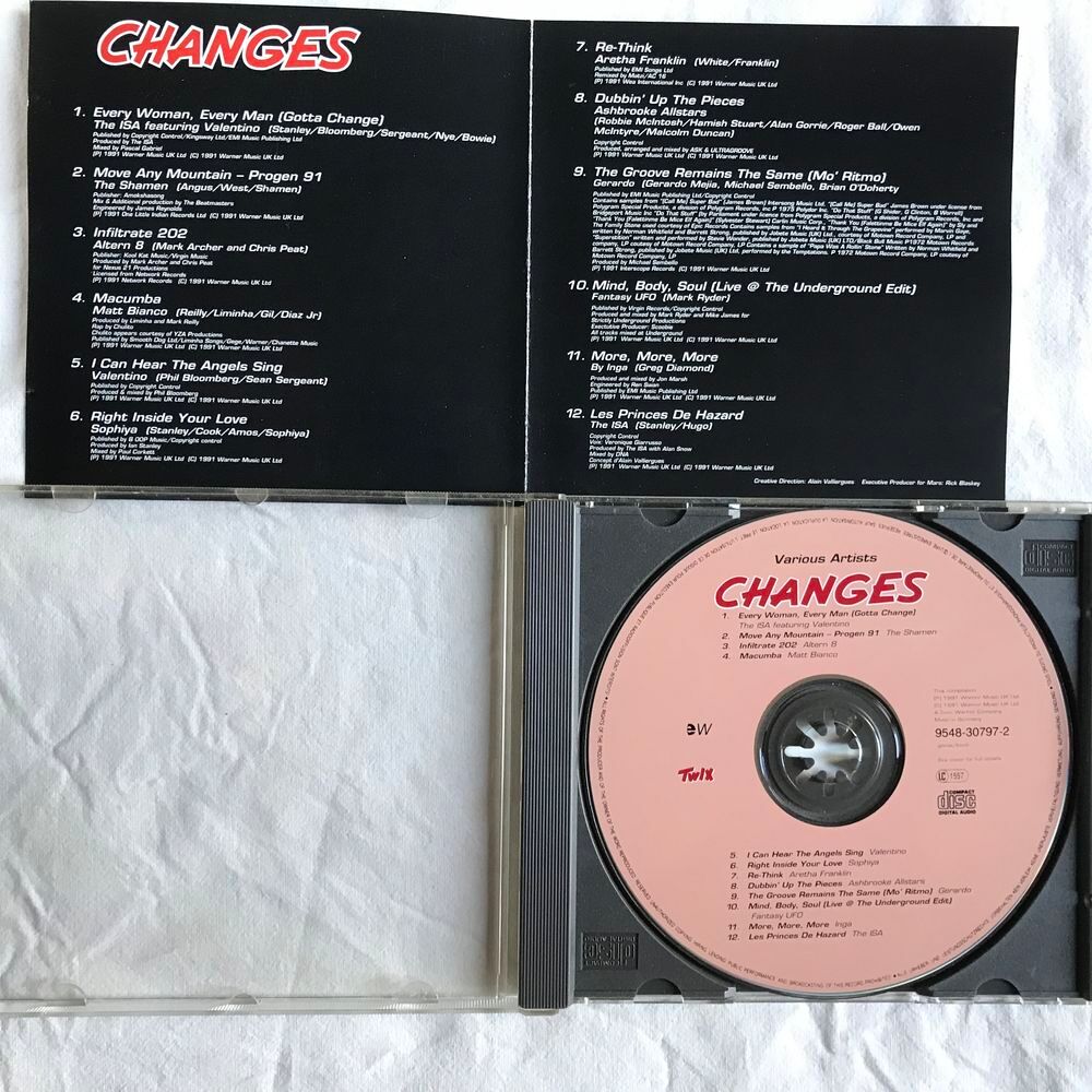 CD Changes Compilation CD et vinyles
