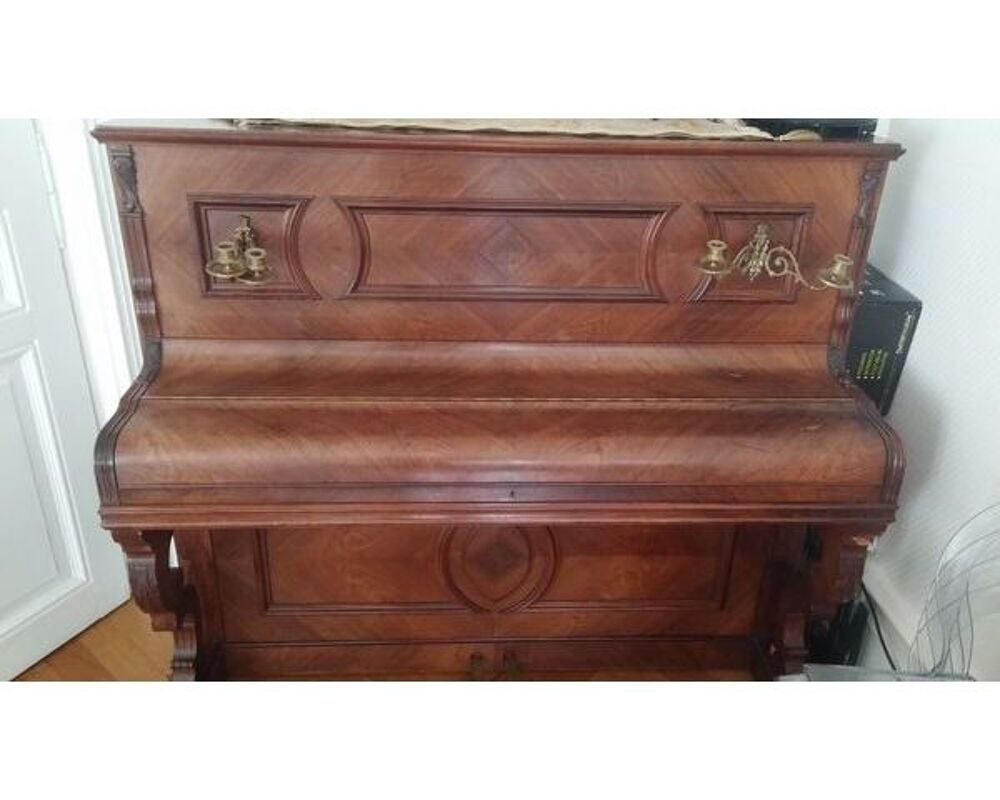 Piano droit Strasbourg ann&eacute;e 1880 Instruments de musique