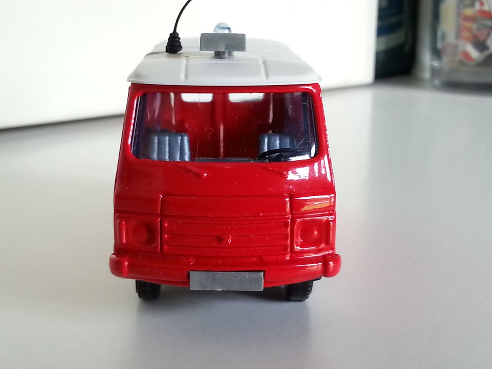 Miniature Pompier - N&deg; 249
