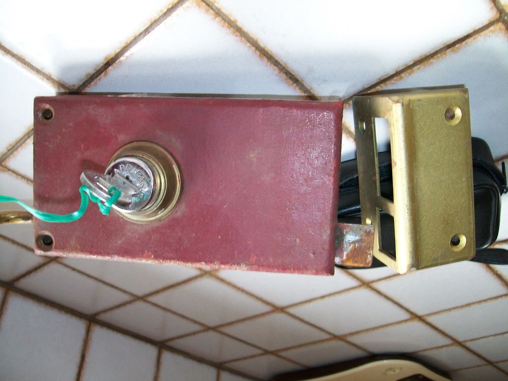 serrure Bricard Bricolage