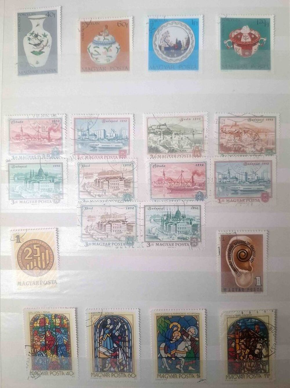S&eacute;rie de timbres de collection de Hongrie 