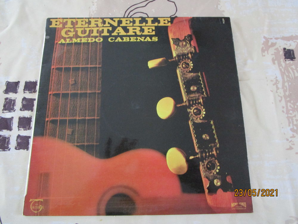 lot de trois disques vinyles "guitare" CD et vinyles