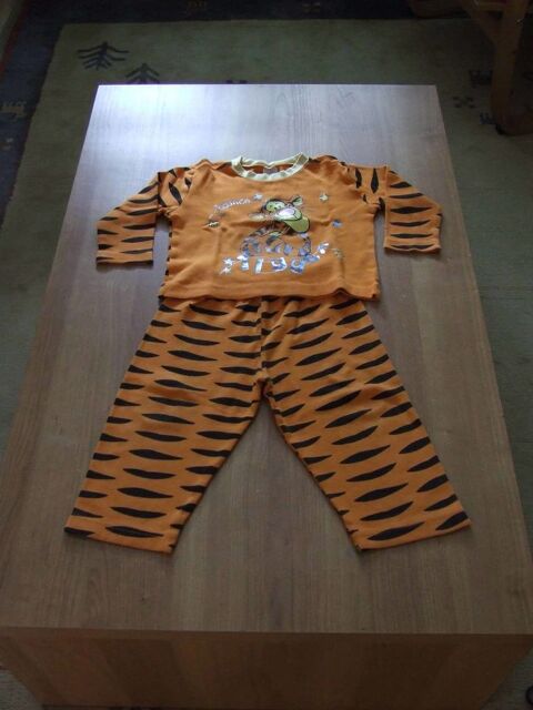 Pyjama 2 pices, DISNEY, Orange, 18mois, TBE 4 Bagnolet (93)