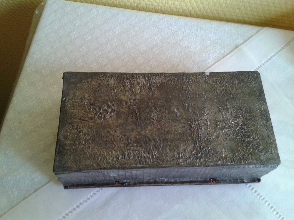 Boite rectangulaire dessus &eacute;tain repouss&eacute; Décoration
