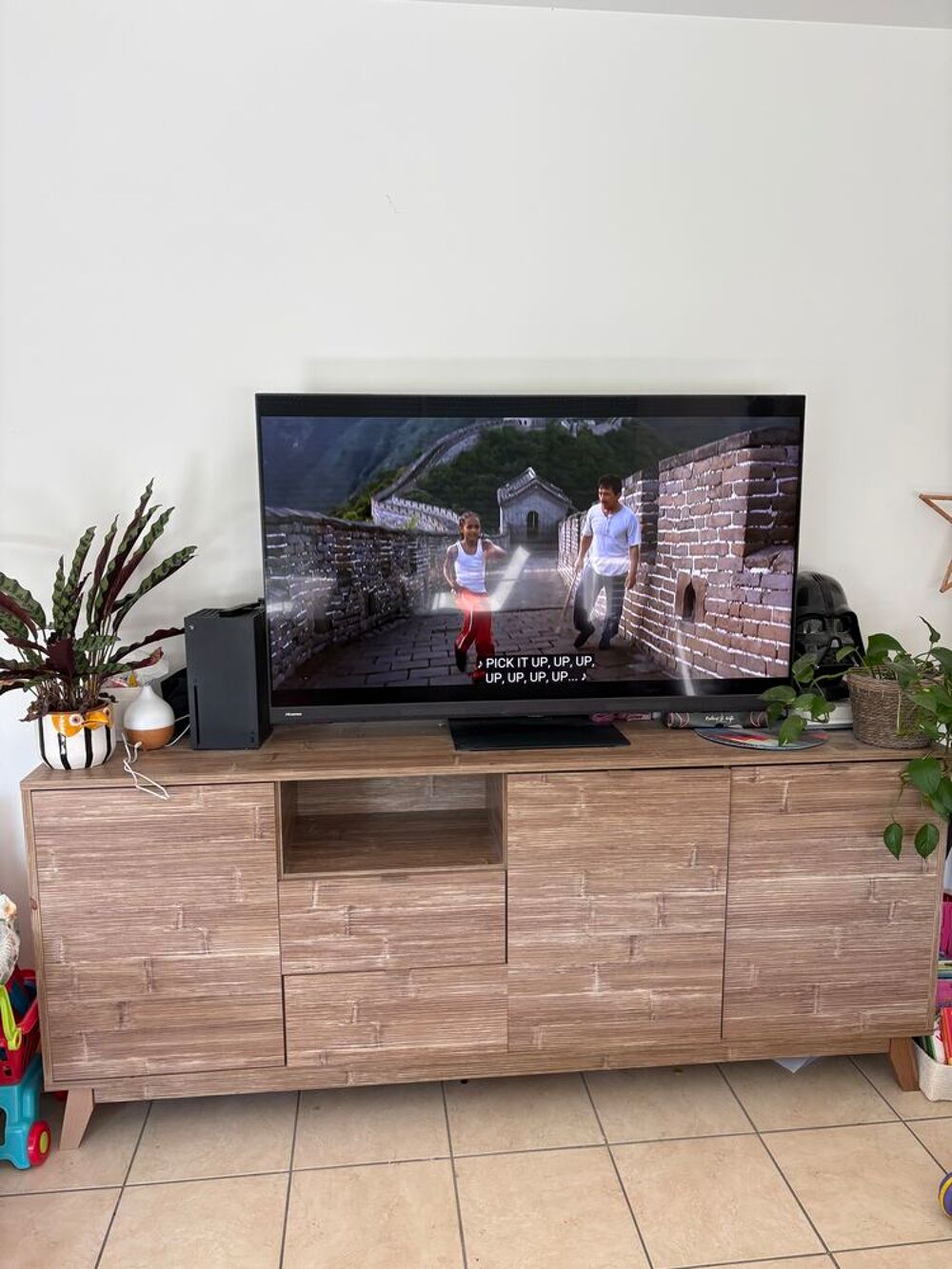 Buffet/meuble t&eacute;l&eacute; Meubles