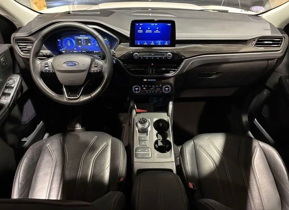 Kuga 2.5 Duratec 190 ch FHEV Powershift Vignale 2022 occasion 28000 Chartres