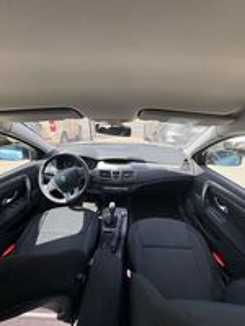 Laguna III 2.0 dCi 150 Carminat 2008 occasion 86300 Chauvigny