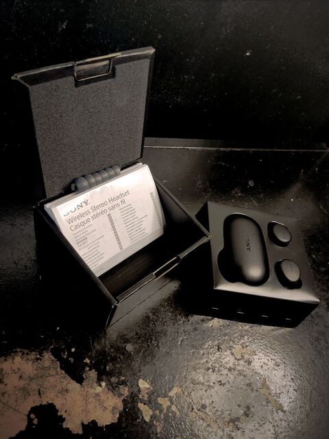 couteurs sans fil bluetooth 110 Nimes (30)