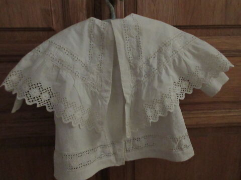 Ancien mantelet pour b�b� 48 Le Cr�s (34)