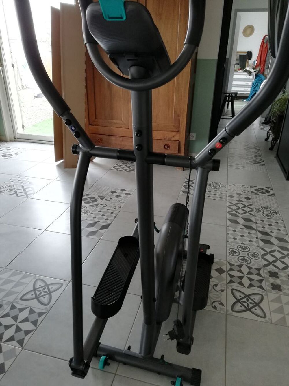 Velo elliptique decathlon excellent &eacute;tat Sports