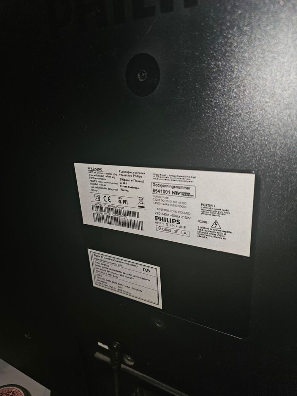 Tv Philips + t&eacute;l&eacute;commande Electroménager