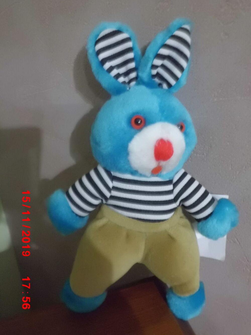 LAPIN BLEU SANDY Jeux / jouets